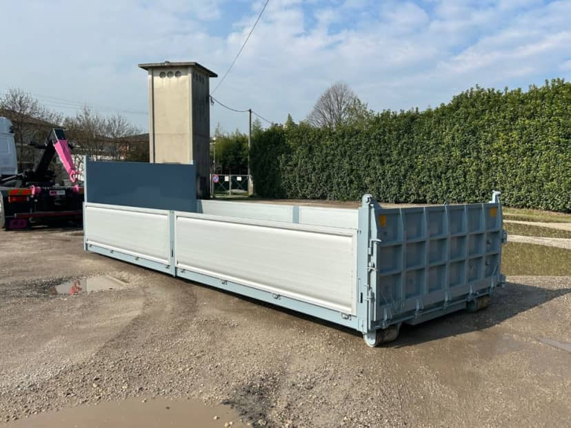 CONTAINER NUOVO A PIANALE CON PIANTONI RIMOVIBILI IN FERRO E DUE · 5,2 m · 7 m³ · Rif. 22-N-23 — foto 11 di 12