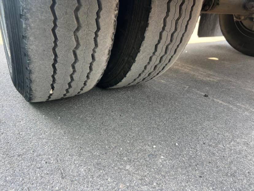 RIMORCHIO ZORZI 20R065 SCARRABILE PNEUMATICO — foto 11 di 12