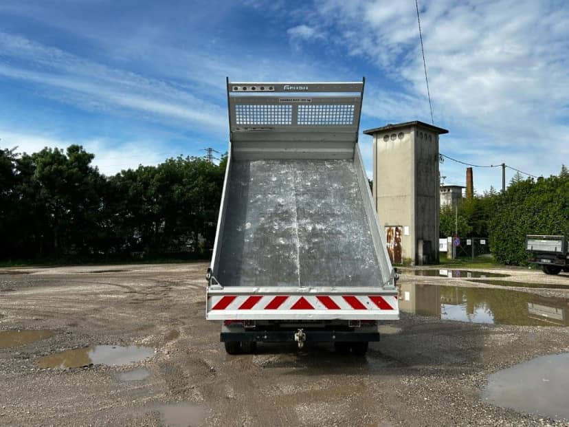 IVECO DAILY 35.140 RIBALTABILE POSTERIORE BALESTARTO ANTERIORE E BALESTRATO POST — foto 17 di 17