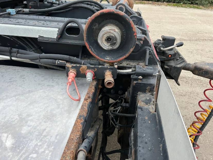 MAN TGX 26.480 SCARRABILE CON GRU A Z DIETRO CABINA — foto 12 di 14