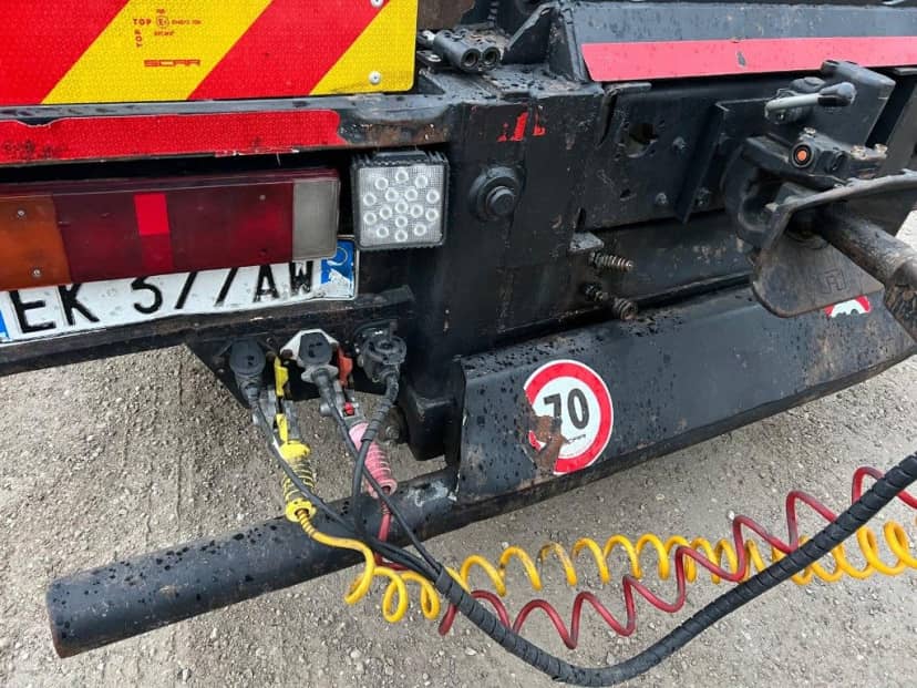 MAN TGX 26.480 SCARRABILE CON GRU A Z DIETRO CABINA — foto 13 di 14
