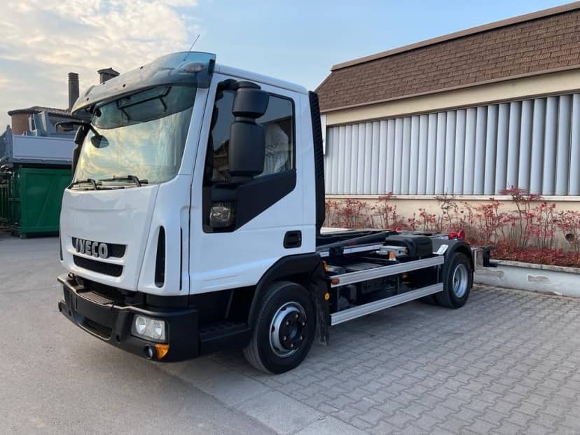IVECO EUROCARGO 80 E18 CON IMPIANTO SCARRABILE NUOVO BALESTRATO ANTERIORE E PNEU — foto 12 di 24