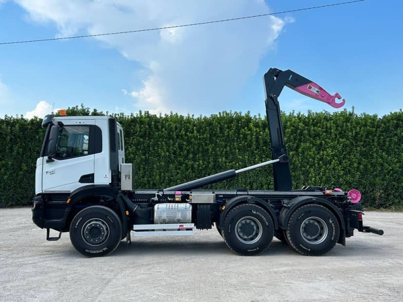 IVECO TRAKKER T-WAY AD380T NUOVO SCARRABILE — foto 2 di 10