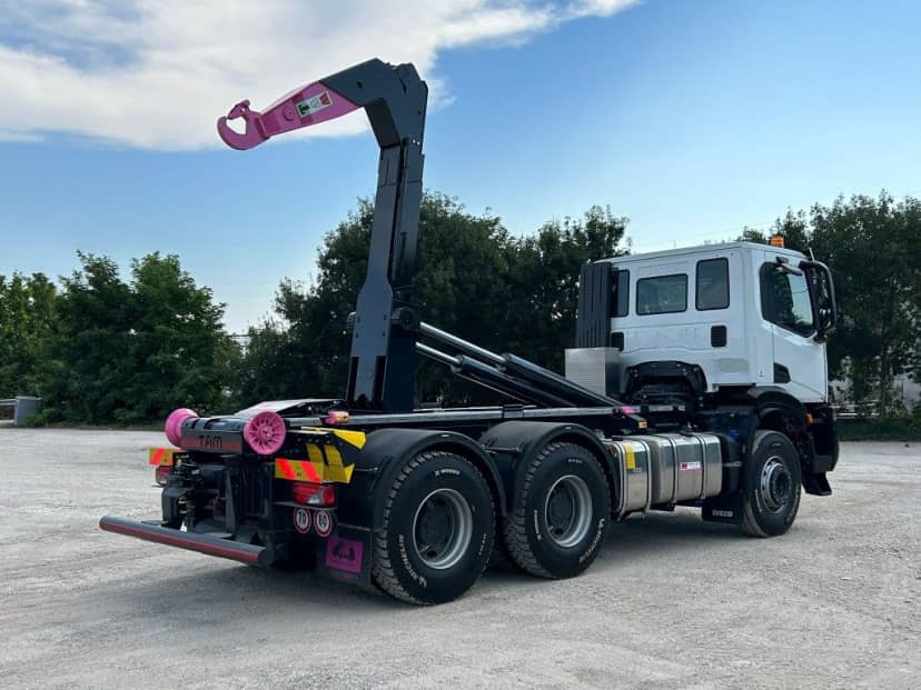 IVECO TRAKKER T-WAY AD380T NUOVO SCARRABILE — foto 5 di 10