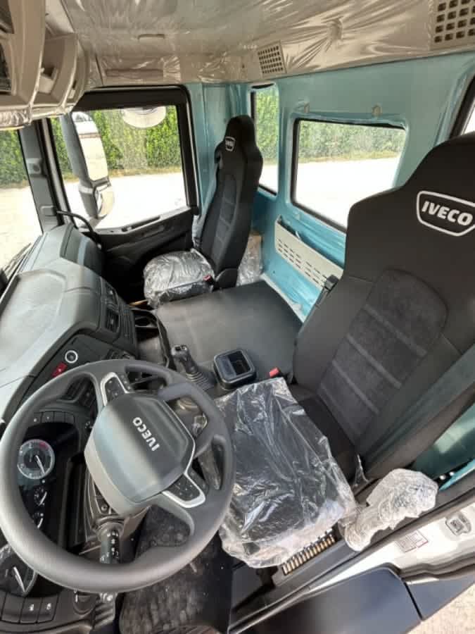 IVECO TRAKKER T-WAY AD380T NUOVO SCARRABILE — foto 9 di 10