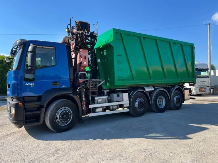 IVECO STRALIS 260.450 SCARRABILE CON GRU A Z DIETRO CABINA — foto 2 di 10