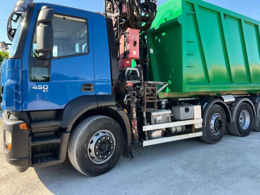 IVECO STRALIS 260.450 SCARRABILE CON GRU A Z DIETRO CABINA — foto 3 di 10