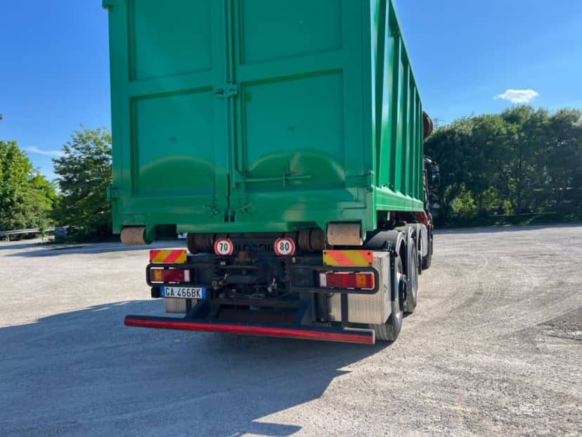 IVECO STRALIS 260.450 SCARRABILE CON GRU A Z DIETRO CABINA — foto 8 di 10