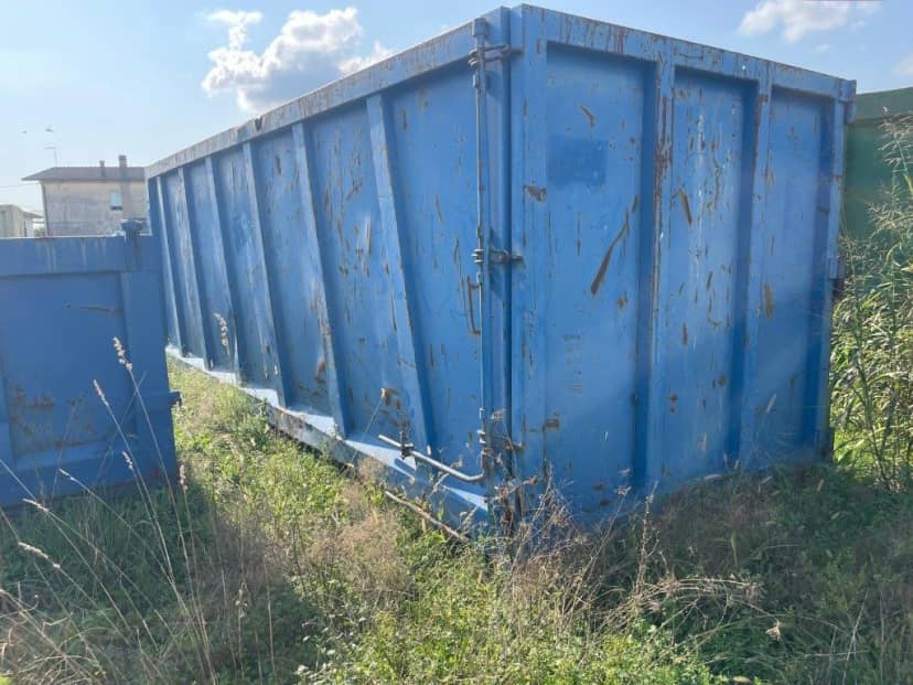 CONTAINER SCARRABILE USATO A CIELO APERTO PER INGOMBRANTI DA · 7 m · 36 m³ · Rif. 25-U-121 — foto 4 di 7