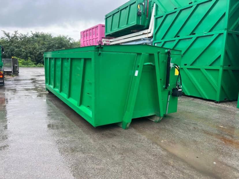 CONTAINER SCARRABILE NUOVO CON COPERCHIO PER INGOMBRANTI · 6 m · 21 m³ · Rif. 25-N-40 — foto 2 di 7