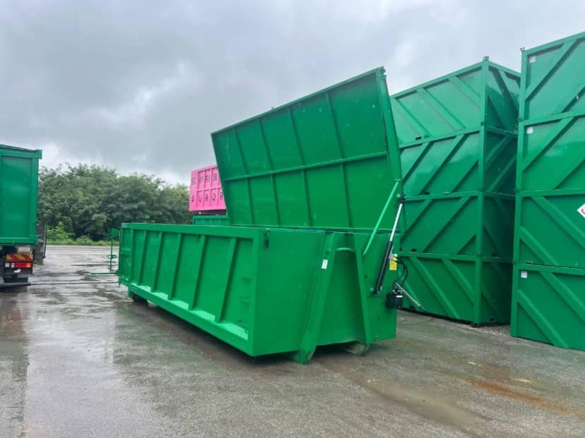 CONTAINER SCARRABILE NUOVO CON COPERCHIO PER INGOMBRANTI · 6 m · 21 m³ · Rif. 25-N-40 — foto 6 di 7