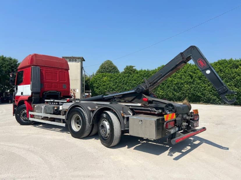 IVECO AT260SY USATO SCARRABILE PNEUMATICO POSTERIORE — foto 3 di 10