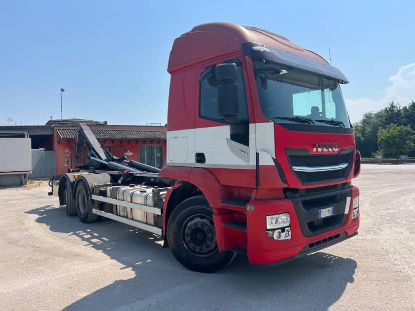 IVECO AT260SY USATO SCARRABILE PNEUMATICO POSTERIORE — foto 6 di 10