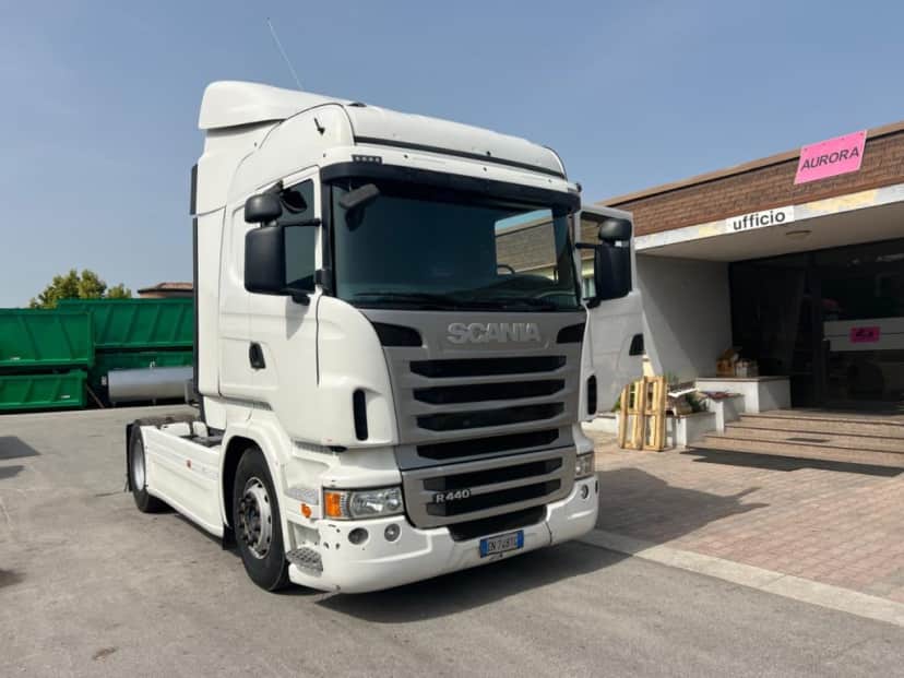 SCANIA 440 USATO TRATTORE CON RALLA — foto 2 di 10