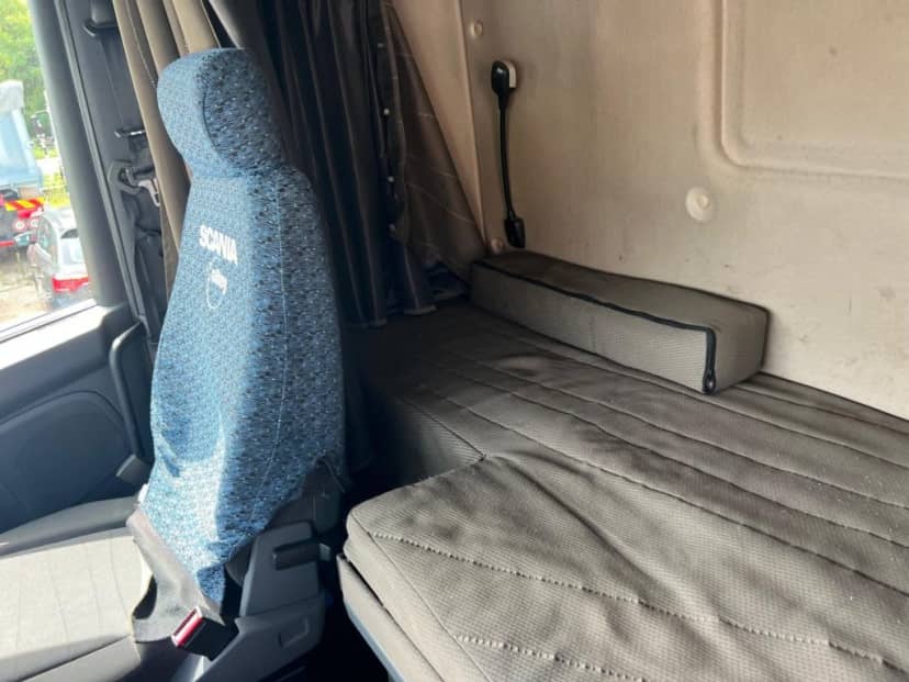 SCANIA 440 USATO TRATTORE CON RALLA — foto 7 di 10