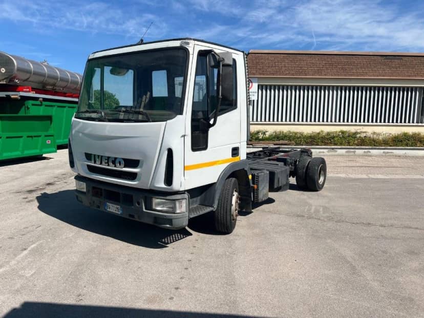 IVECO 80E15 A TELAIO BALESTRATO ANTERIORE E BALESTRATO POSTERIORE