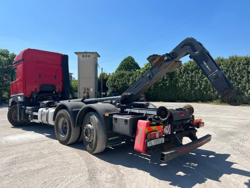 MERCEDES ACTROS 25.51 SCARRABILE PNEUMATICO POSTERIORE 6X2 — foto 3 di 10