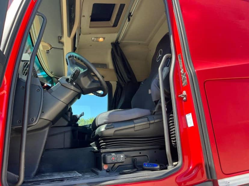 MERCEDES ACTROS 25.51 SCARRABILE PNEUMATICO POSTERIORE 6X2 — foto 9 di 10