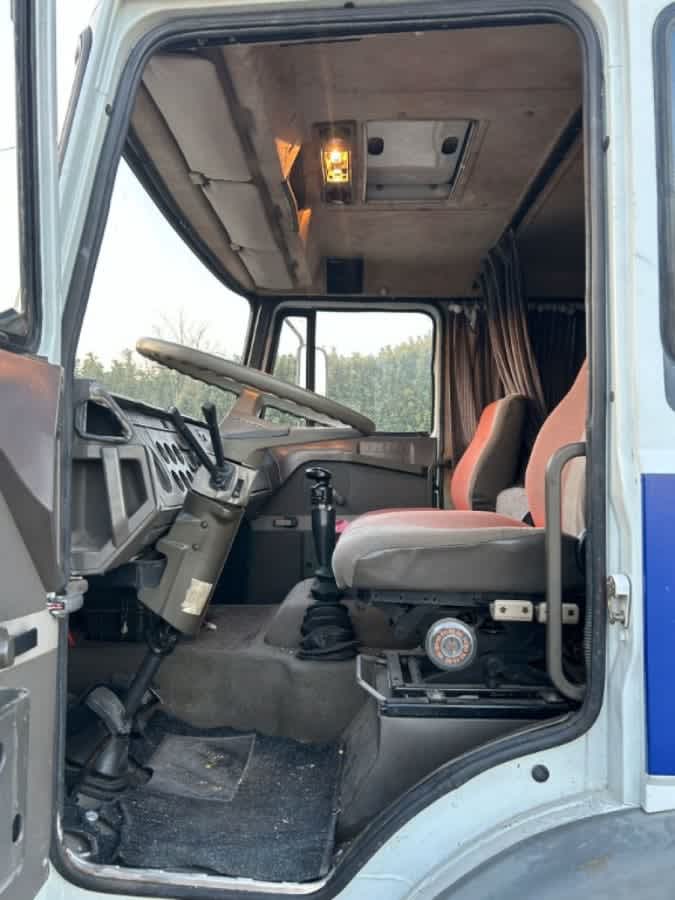 IVECO 175/24 A TELAIO BALESTRATO ANTERIORE E POSTERIORE 6X2 — foto 3 di 6