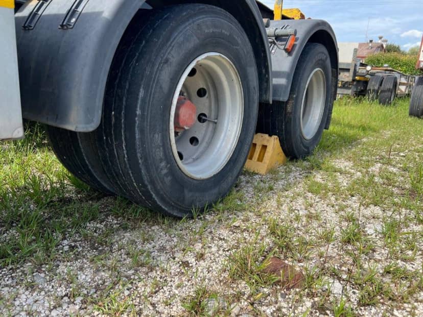 RIMORCHIO PIACENZA SCARRABILE BALESTRATO — foto 9 di 10