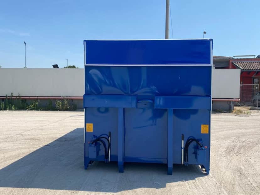 CONTAINER SCARRABILE NUOVO CENTINATO CON ALZA E ABBASSA IDRAULICO CON 4 · 6,2 m · Rif. 22-N-110 — foto 3 di 9