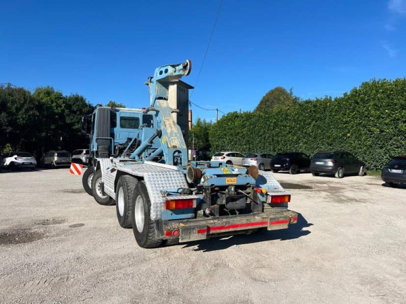 IVECO TRAKKER 450 SCARRABILE BALESTRATO ANTERIORE E PNEUMATICO POSTERIORE 8X4 — foto 5 di 10
