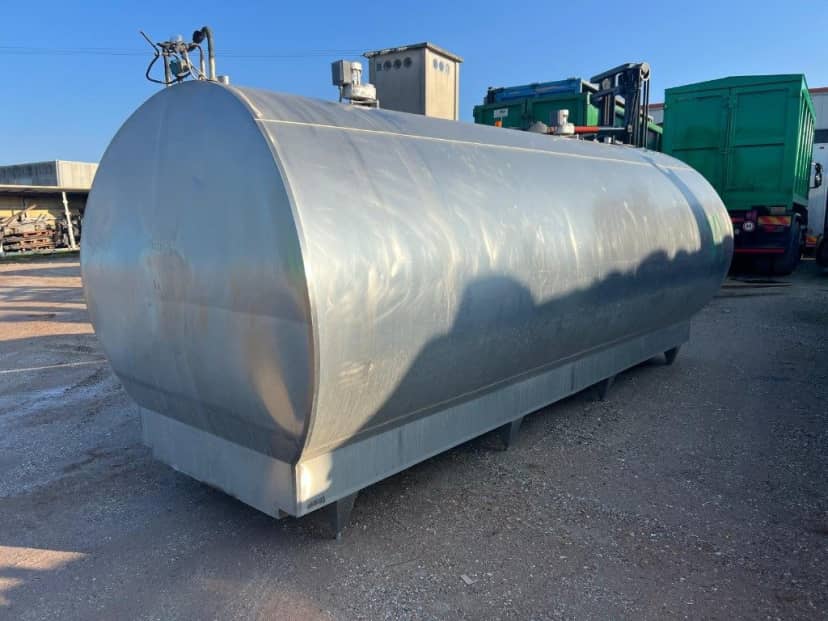 CISTERNA USATA NON SCARRABILE IN ACCIAIO INOX COIBENTATA · 5 m · 13.500 l · Rif. 26-U-10 — foto 3 di 7