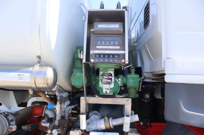 MOTRICE CISTERNA DA CARBURANTE — foto 12 di 22