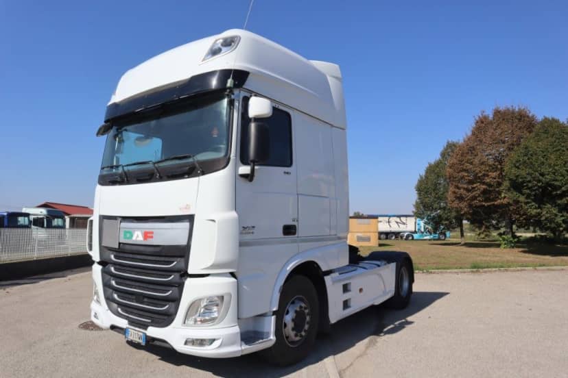 TRATTORE STRADALE CON IMPIANTO IDRAULICO EURO 6 ADR — foto 3 di 13