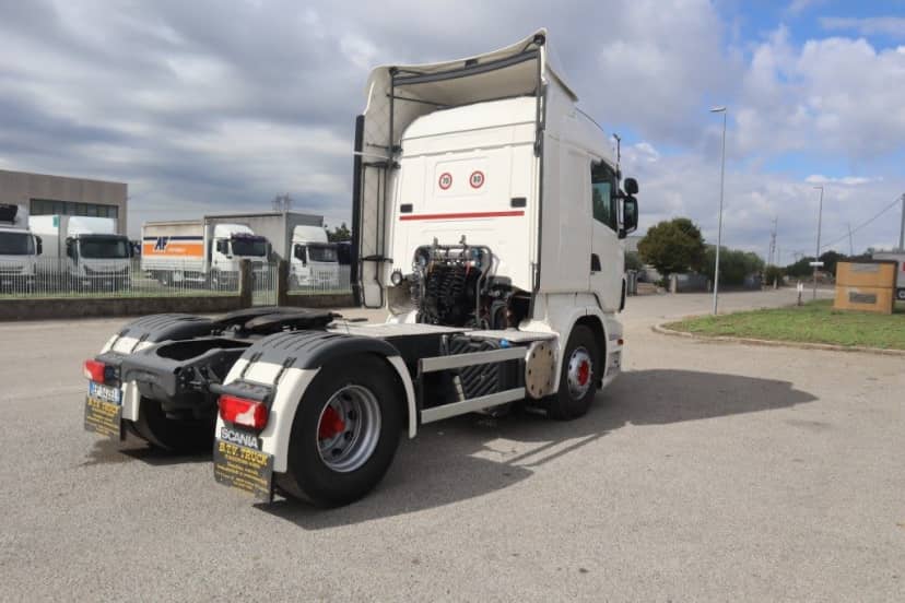 TRATTORE STRADALE EURO 6 — foto 5 di 16