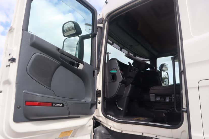 TRATTORE STRADALE EURO 6 — foto 12 di 16