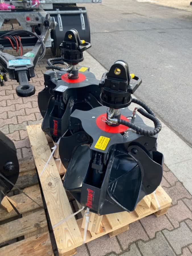 POLIPO NUOVO MARCA FERRARI A 4 PALE CON ROTORE IDRAULICO — foto 2 di 6