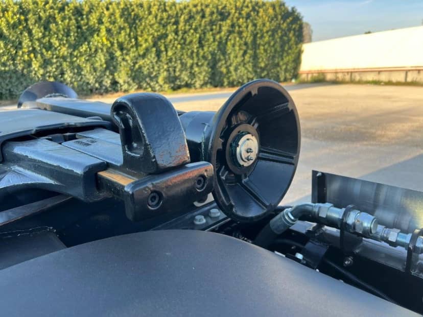 IVECO TRAKKER T-WAY AD500 NUOVO SCARRABILE BALESTRATO 8X4 — foto 10 di 13