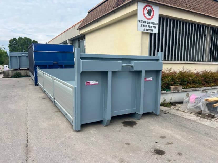 CONTAINER SCARRABILE NUOVO A PIANALE CON SPONDE IN TR5 · 7 m · 14 m³ · Rif. 26-N-06