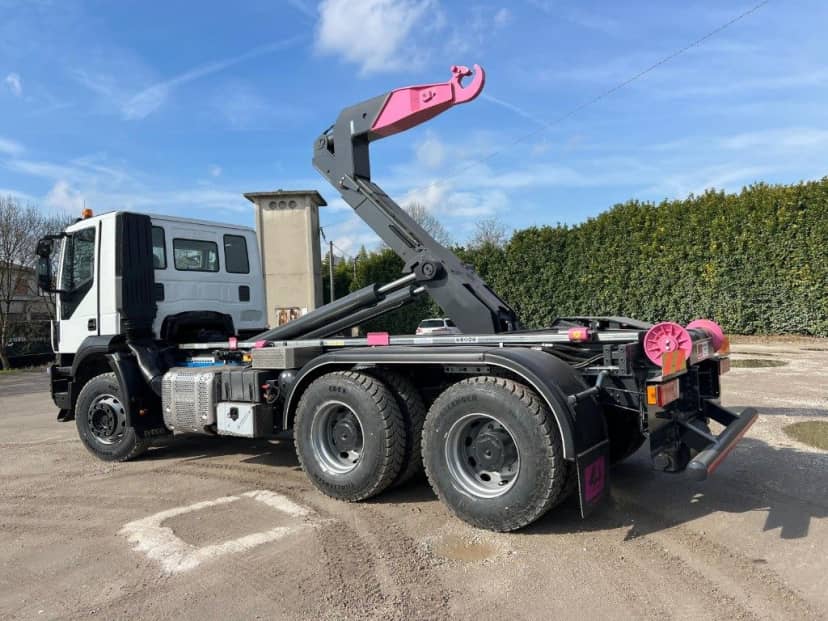 IVECO TRAKKER 360 CON SCARRABILE NUOVO 6X4 — foto 4 di 16