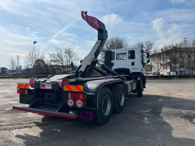 IVECO TRAKKER 360 CON SCARRABILE NUOVO 6X4 — foto 6 di 16