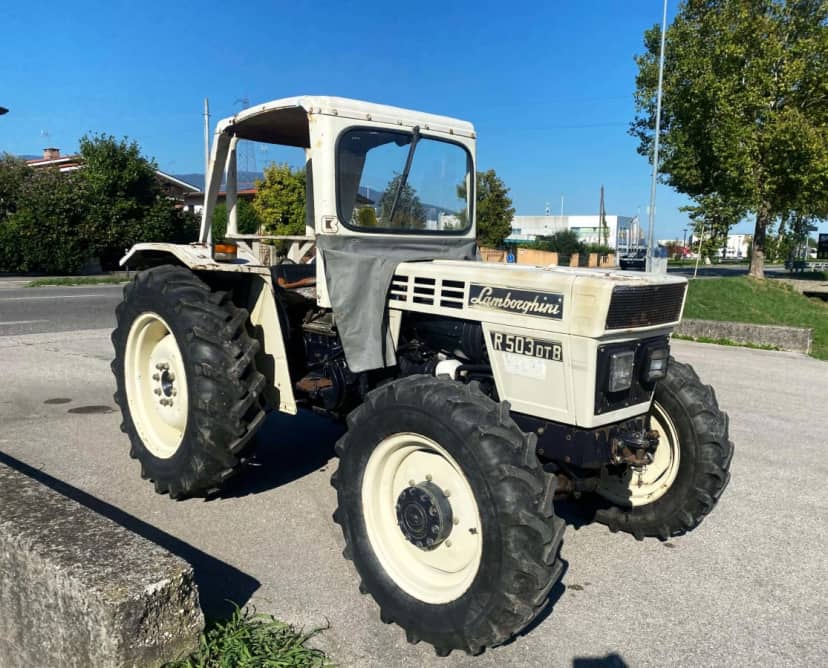 Trattore agricolo Lamborghini — foto 2 di 7
