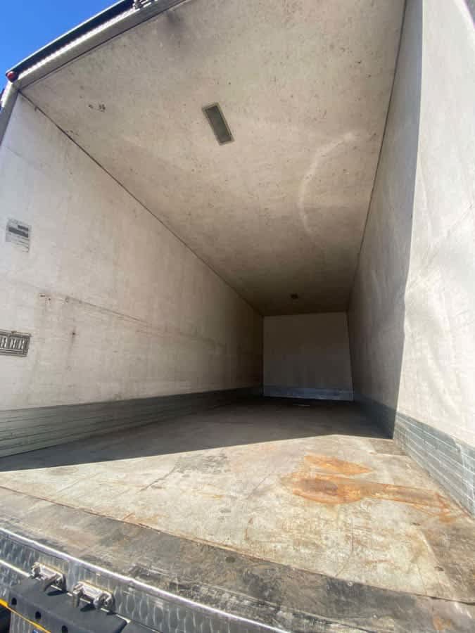 Motrice Volvo FM7 2 assi con cassone ISOTERMICO — foto 6 di 12