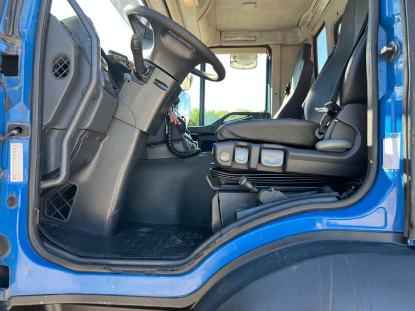 IVECO STRALIS 260.450 SCARRABILE CON GRU A Z DIETRO CABINA — foto 14 di 14