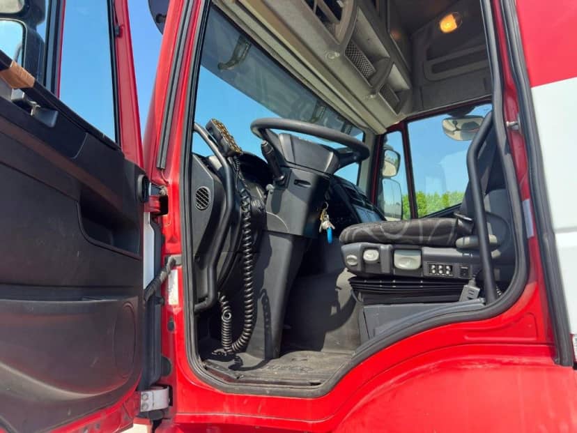 IVECO AT260SY USATO SCARRABILE PNEUMATICO POSTERIORE — foto 12 di 12