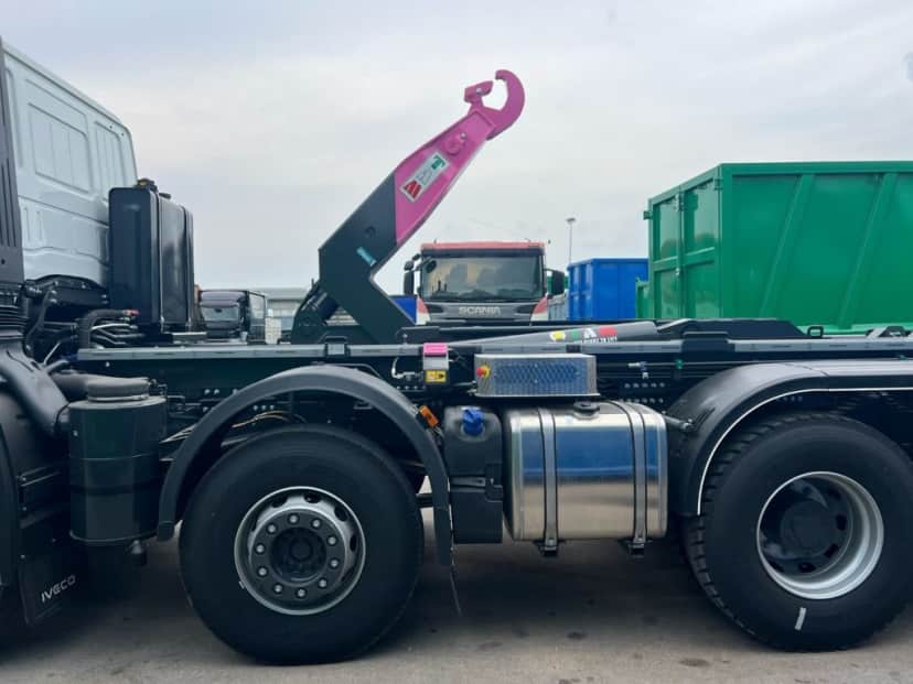 IVECO TRAKKER T-WAY AD540 NUOVO SCARRABILE BALESTRATO 8X4 — foto 8 di 12