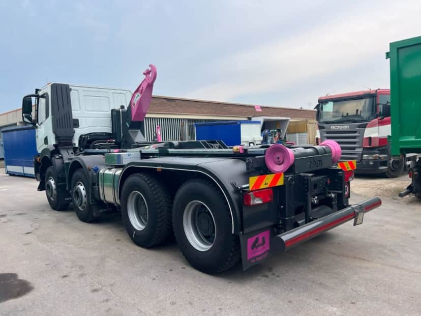 IVECO TRAKKER T-WAY AD540 NUOVO SCARRABILE BALESTRATO 8X4 — foto 9 di 12