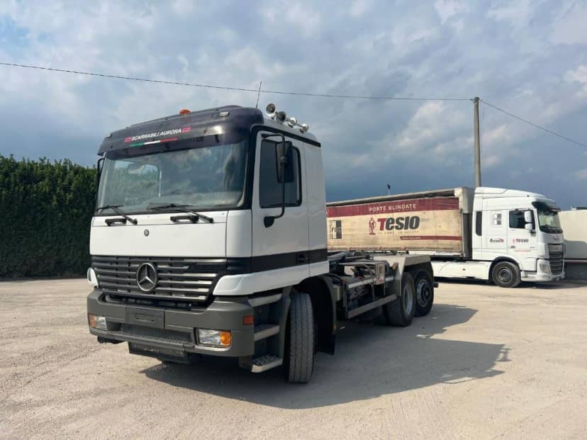 MERCEDES 1840 USATO SCARRABILE MACCHINA OPERATRICE 3 ASSI