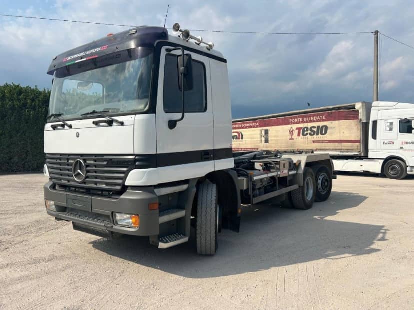 MERCEDES 1840 USATO SCARRABILE MACCHINA OPERATRICE 3 ASSI — foto 2 di 10