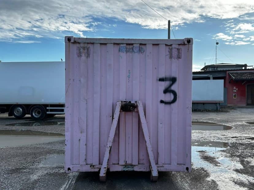 CONTAINER MARITTIMO USATO SCARRABILE CON APERTURA POSTERIORE E FONDO · 6 m · Rif. 24-U-89 — foto 2 di 12