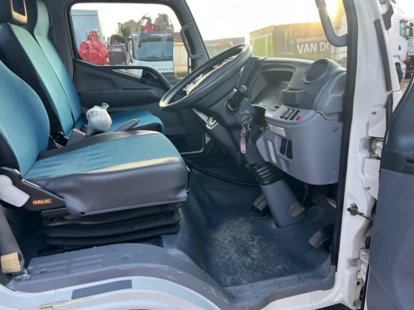 MITSUBISHI FUSO 7C15 SCARRABILE NUOVO BALESTRATO ANTERIORE E POSTERIORE — foto 10 di 13