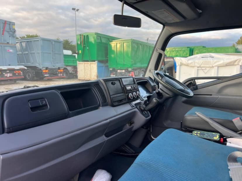 MITSUBISHI FUSO 7C15 SCARRABILE NUOVO BALESTRATO ANTERIORE E POSTERIORE — foto 11 di 13