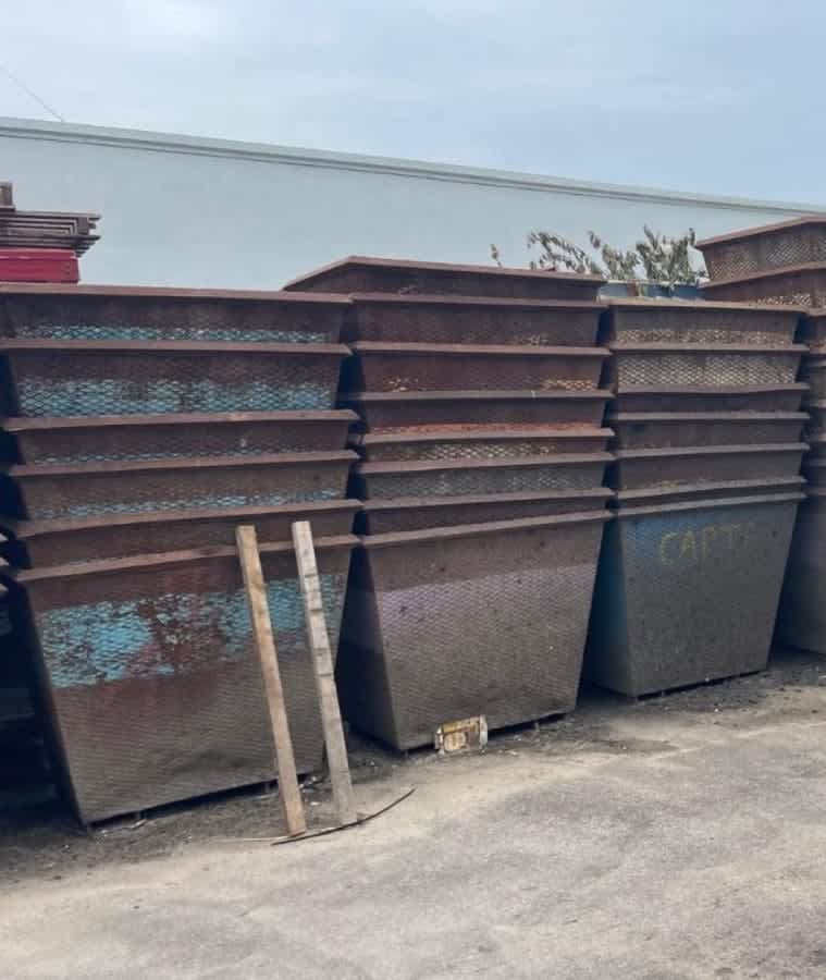 VASCHETTA USATA IN FERRO CON FODERI PER MULETTO · 3 m · Rif. 22-ATT-11 — foto 3 di 3