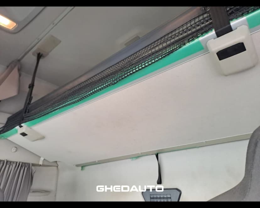 IVECO TRATTORE STRADALE S - WAY 460 LNG METANO — foto 18 di 20