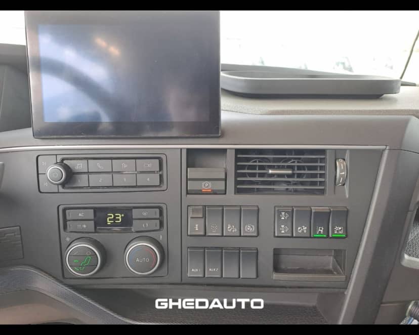 VOLVO FH13 500 I - SAVE IN ADR — foto 15 di 23